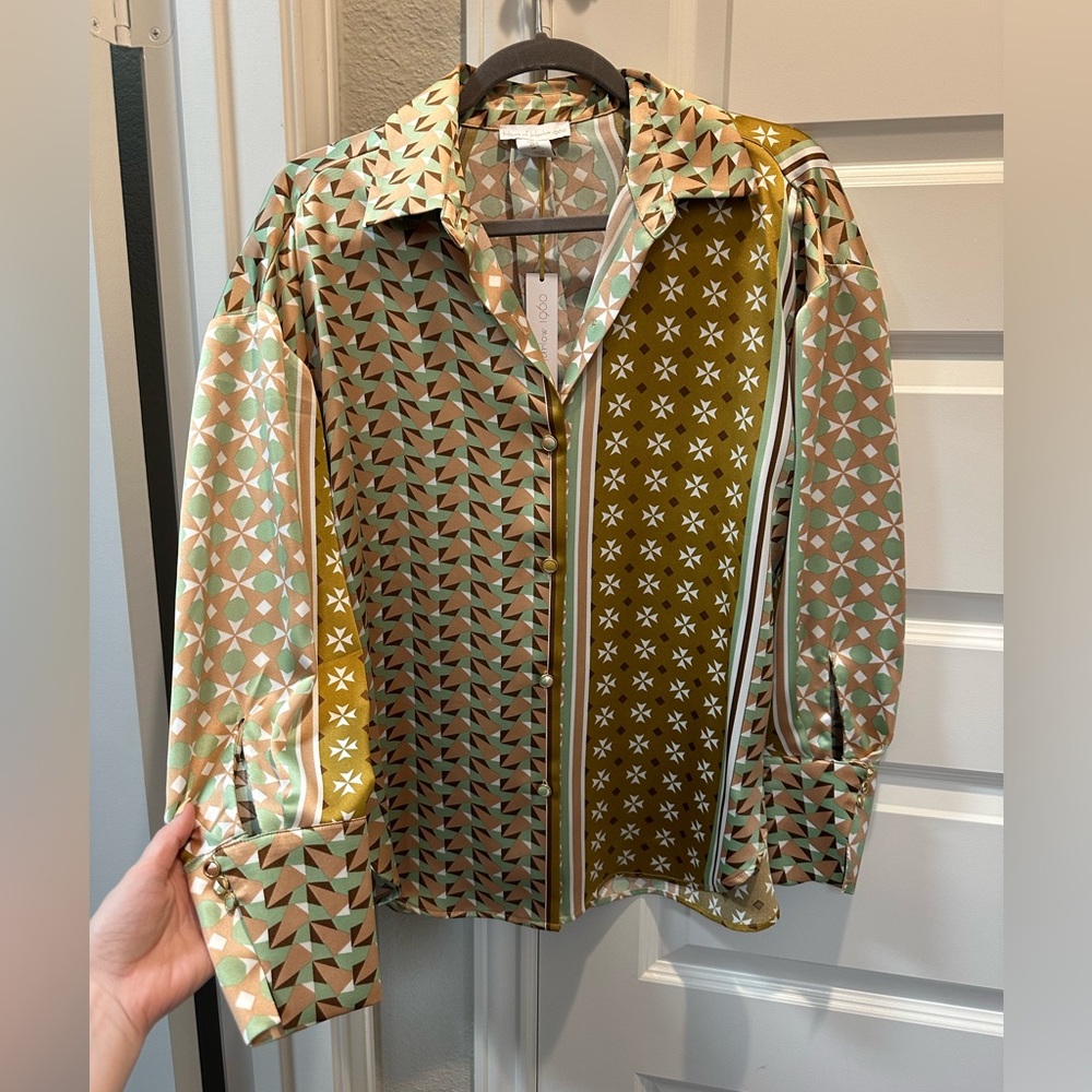 Women’s Silky Geometric Patterned Shirt